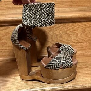 Jeffrey Campbell Woodies platform heels size 7.5/8